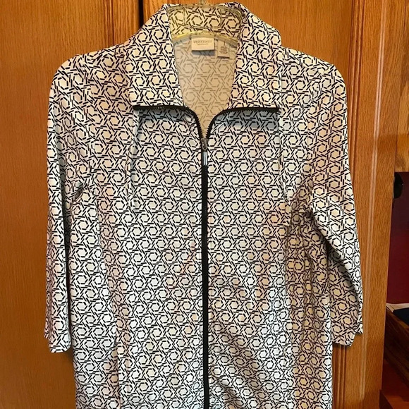 Weekend by Chico’s size 1 = medium black & white zip up jacket - Picture 2 of 6